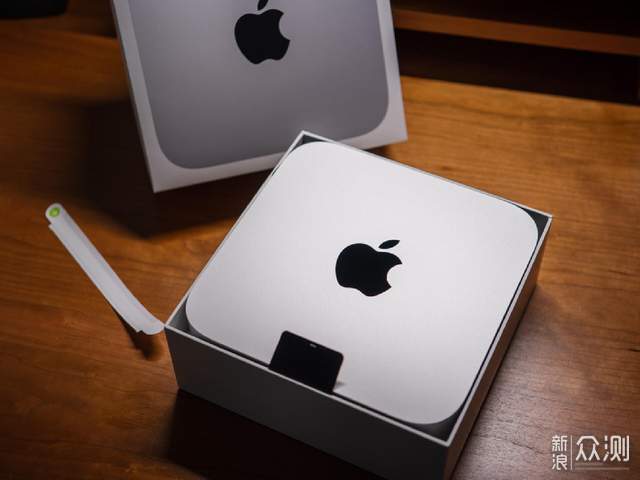 桌面改造再升级！同场加映 M2 Mac mini 开箱_新浪众测