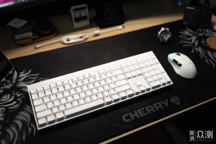 Cherry经典MX2.0的无线三模键盘来了_新浪众测