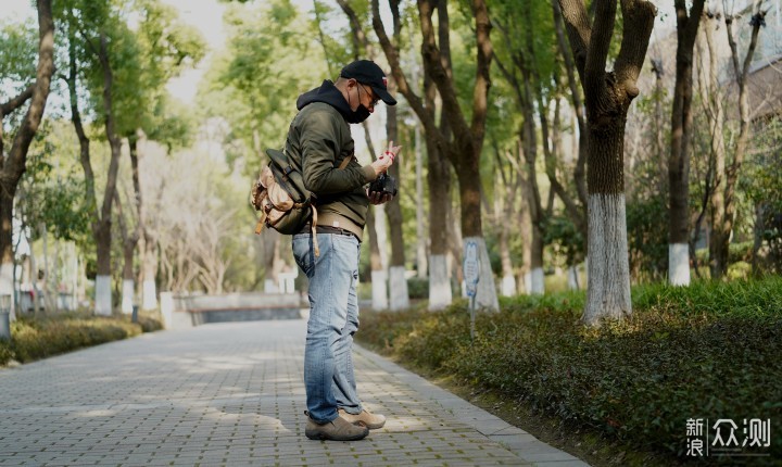 摄影爱好者的选择，入手Lofree洛斐遍野相机包_新浪众测