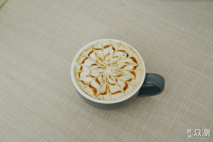 教你选购使用半自动咖啡机，轻松复刻花式咖啡_新浪众测