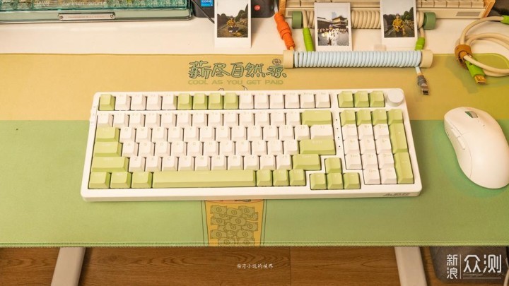 春日桌面上的一抹黄绿，黑爵AK992机械键盘_新浪众测