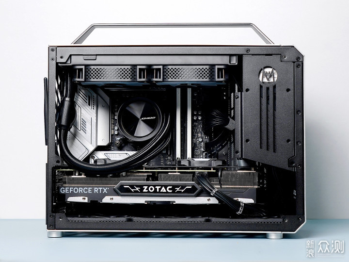 20L小钢炮极限装机，RTX4070Ti非首发测试_新浪众测