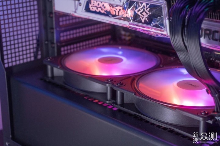 冰堡垒360青春版,13700KF烤机78度,九州风神_新浪众测