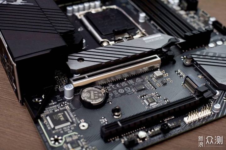 13代配B760主板够用吗?技嘉小雕B760M实测_新浪众测