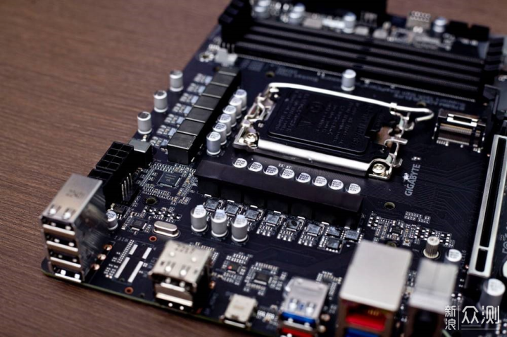13代配B760主板够用吗?技嘉小雕B760M实测_新浪众测