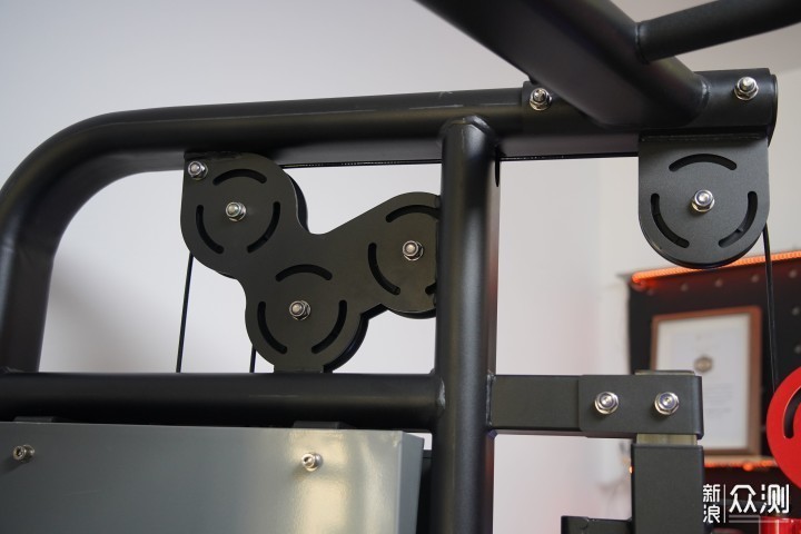 家用复合健身器械天花板  疯拿铁FR-900P分享_新浪众测