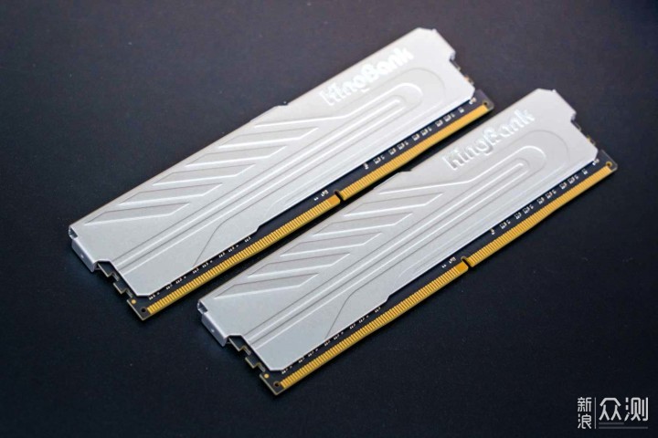 金百达银爵DDR4 3600Mhz套条超频评测_新浪众测