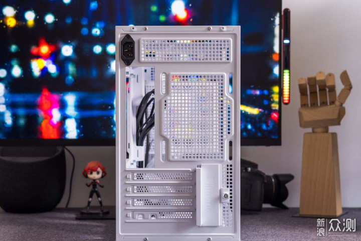 13代酷睿＋索泰RTX 4070 欧泊白打造Dream PC