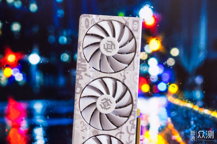 13代酷睿＋索泰RTX 4070 欧泊白打造Dream PC