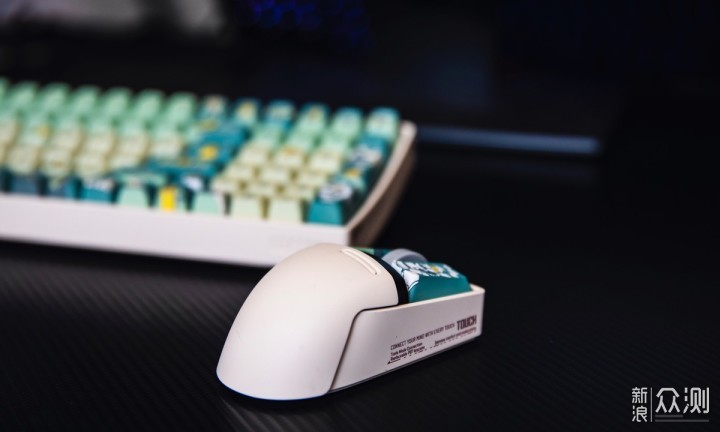 洛斐小翘键盘和鼠标，让你的办公桌更加精彩_新浪众测