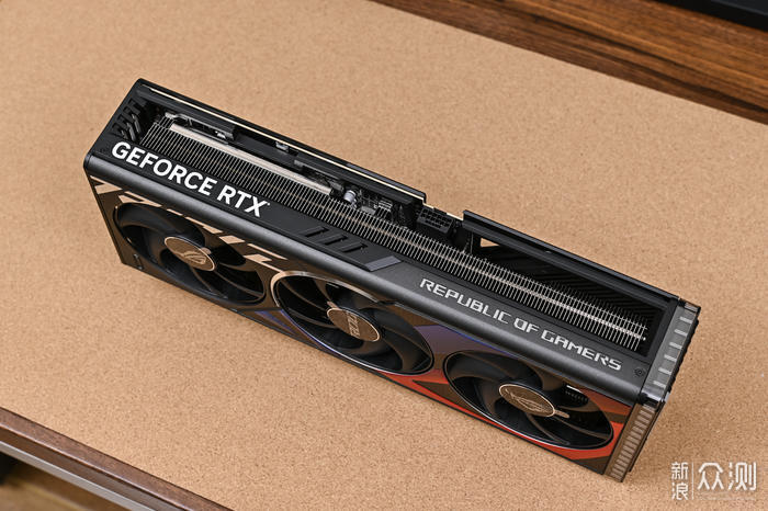 ROG X670E-GENE+机械大师 C+MAX 装机展示_新浪众测