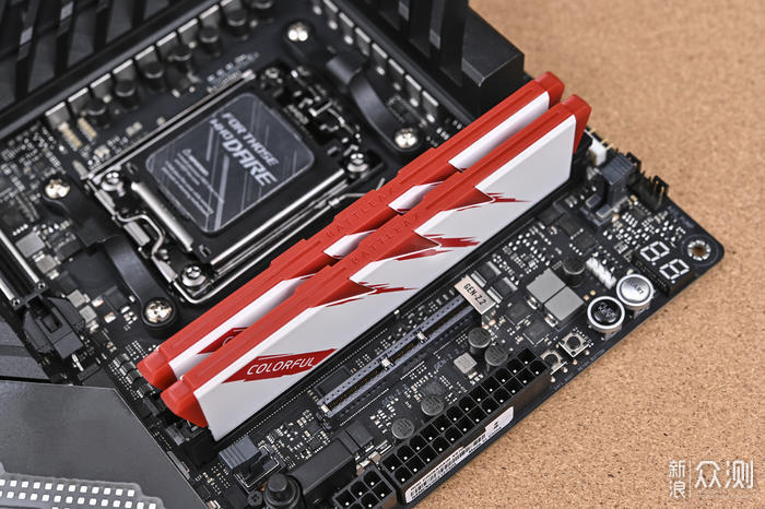 ROG X670E-GENE+机械大师 C+MAX 装机展示_新浪众测