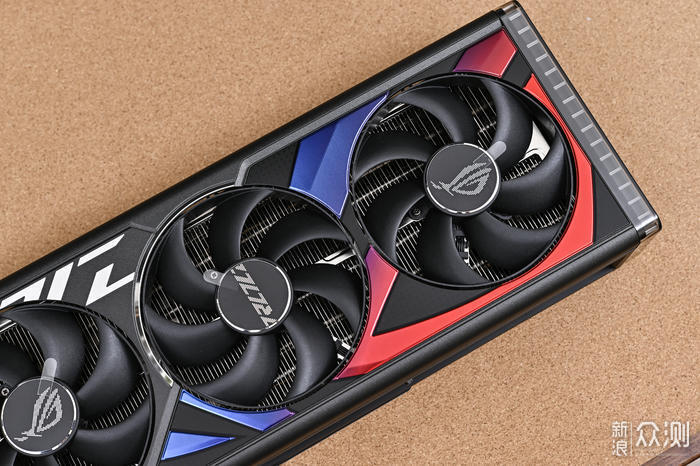 ROG X670E-GENE+机械大师 C+MAX 装机展示_新浪众测