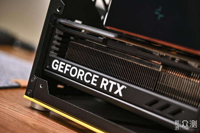 ROG X670E-GENE+机械大师 C+MAX 装机展示_新浪众测