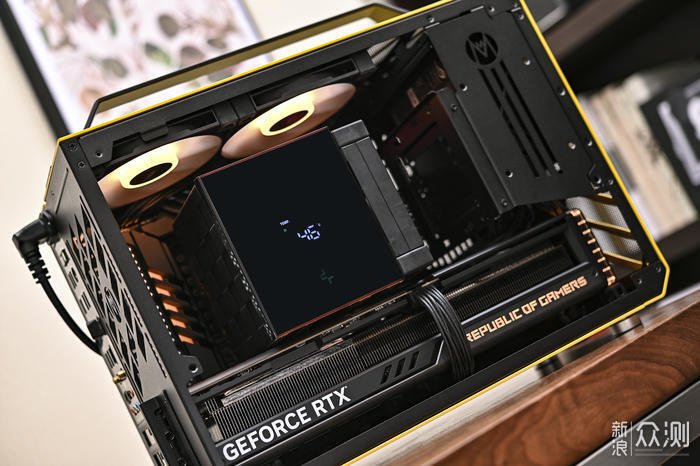 ROG X670E-GENE+机械大师 C+MAX 装机展示_新浪众测