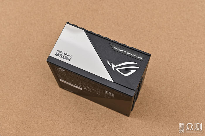 ROG X670E-GENE+机械大师 C+MAX 装机展示_新浪众测