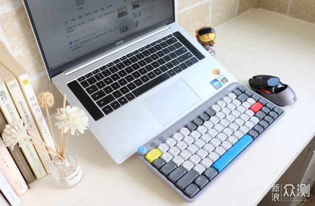 为啥我偏选择ThinkBook机械键盘KB Pro？_新浪众测