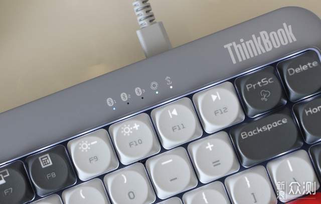 为啥我偏选择ThinkBook机械键盘KB Pro？_新浪众测