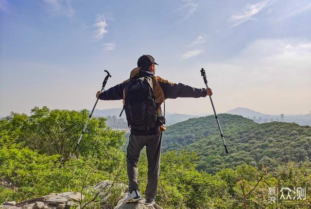 科技与狠活？OSPREY小鹰魔爪22升登山包体验_新浪众测