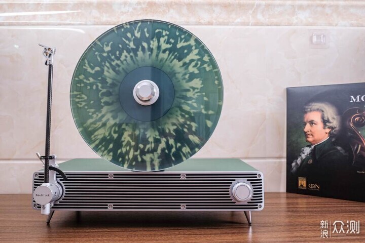酷极客黑胶唱片机：融合经典与现代的完美之作_新浪众测