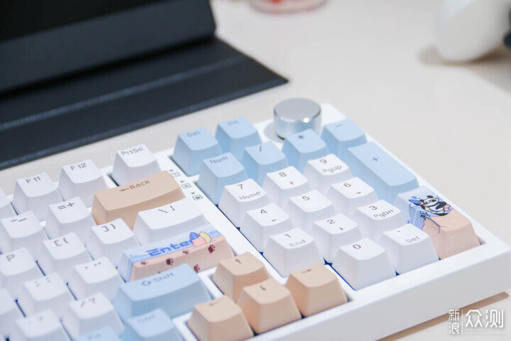 百元电竞外设中的堆料狂魔！Keychron M3 mini_新浪众测