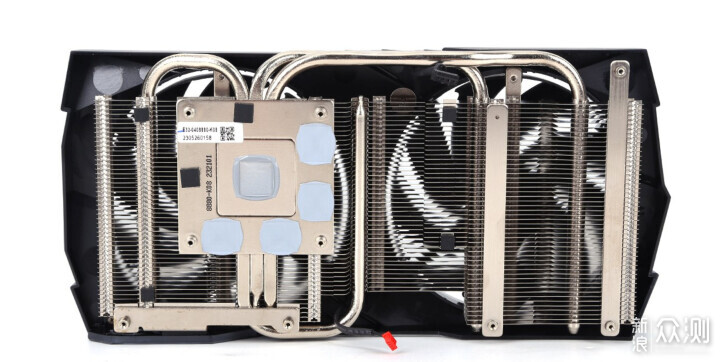 你敢挑战微星RTX4060魔龙显卡的游戏性能吗？