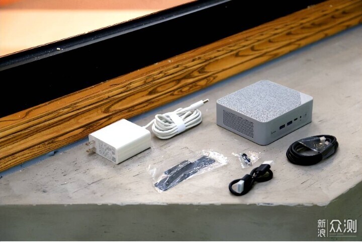 跑分接近百万，你敢相信这是台MINI PC？