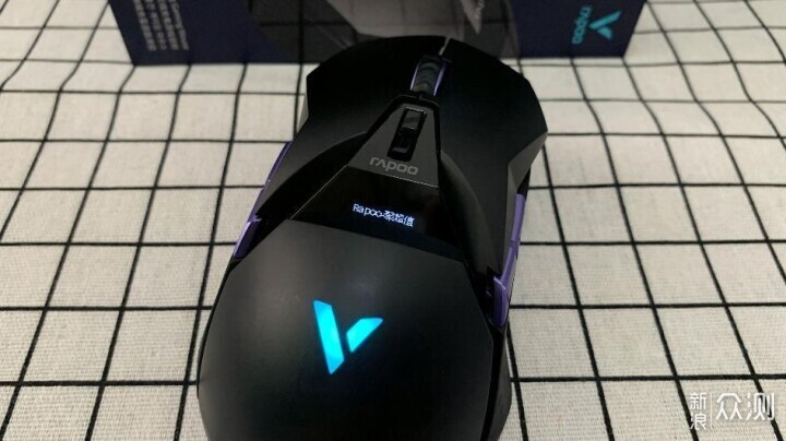 4K屏显，无线超跑 雷柏VT950PRO游戏鼠标