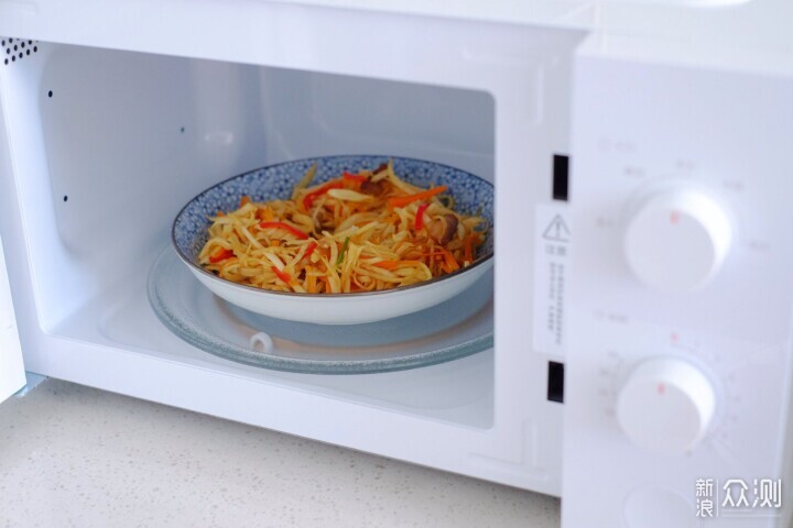 「年轻人的厨房利器」米家微波炉20L体验