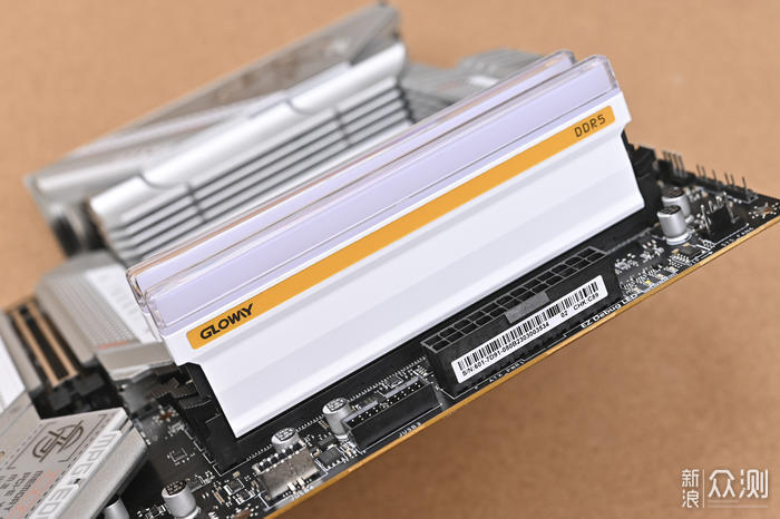 西部数据 WD Blue SN580 PCIe4.0 2TB开箱简测_新浪众测