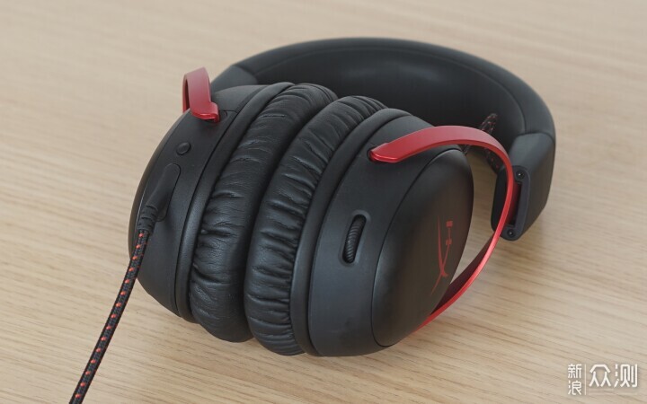 HyperX 飓风3耳机：沉浸式游戏与佩戴感的结合_新浪众测