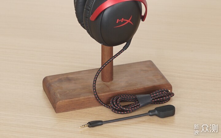 HyperX 飓风3耳机：沉浸式游戏与佩戴感的结合_新浪众测