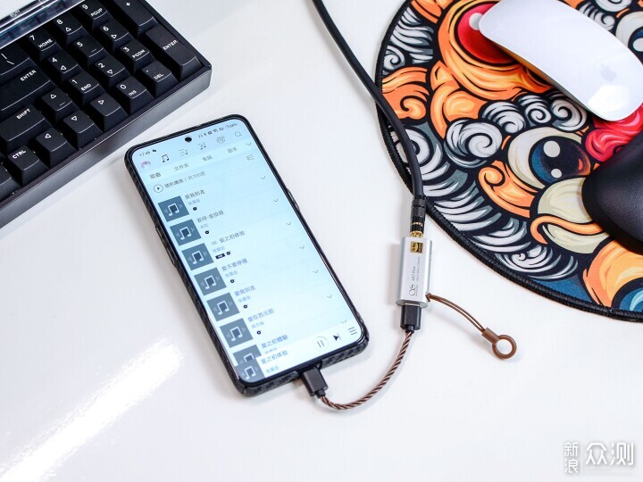 漫步者MR4有源监听音箱:高颜值桌搭好物推荐_新浪众测