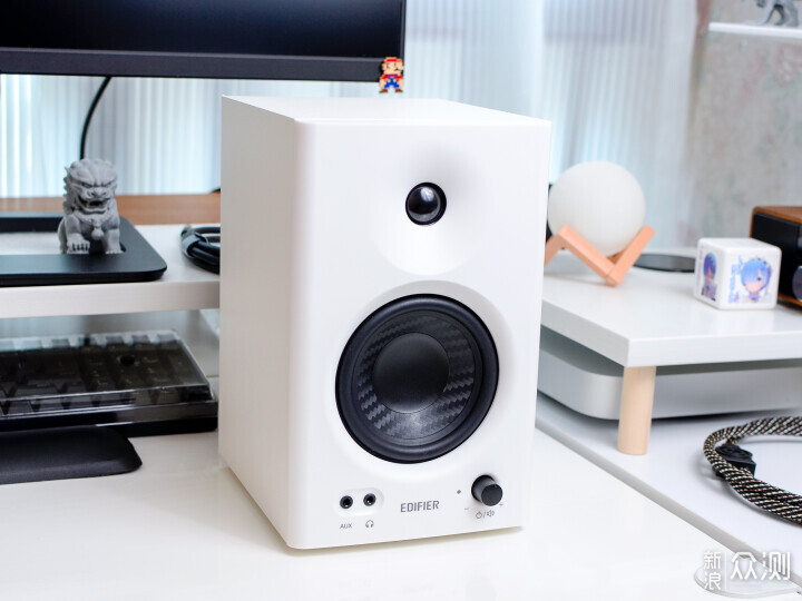 漫步者MR4有源监听音箱:高颜值桌搭好物推荐_新浪众测