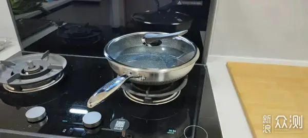 厨房强力辅助！米家智能蒸烤一体集成灶S1