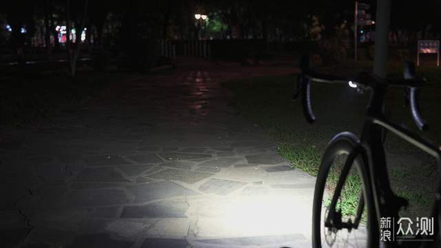 夜间骑行，照明设备怎么选-迈极炫WF1600车灯