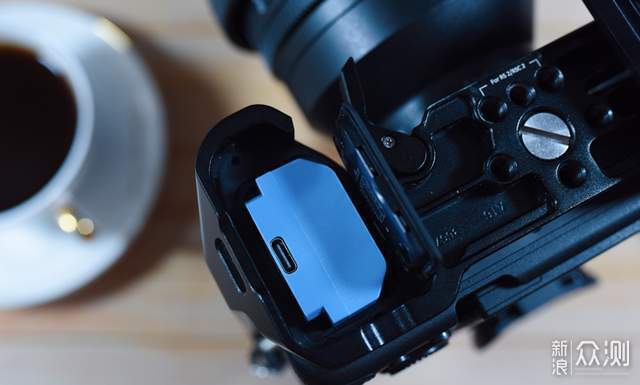 对标原厂,备用电池新选择-斯莫格蓝闪电电池_新浪众测