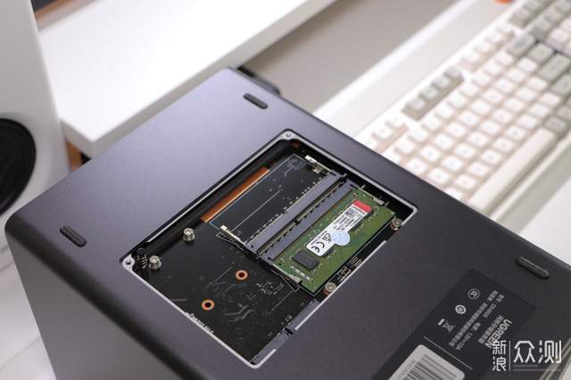 绿联私有云DX4600：上手简单，四盘位、双NVMe_新浪众测