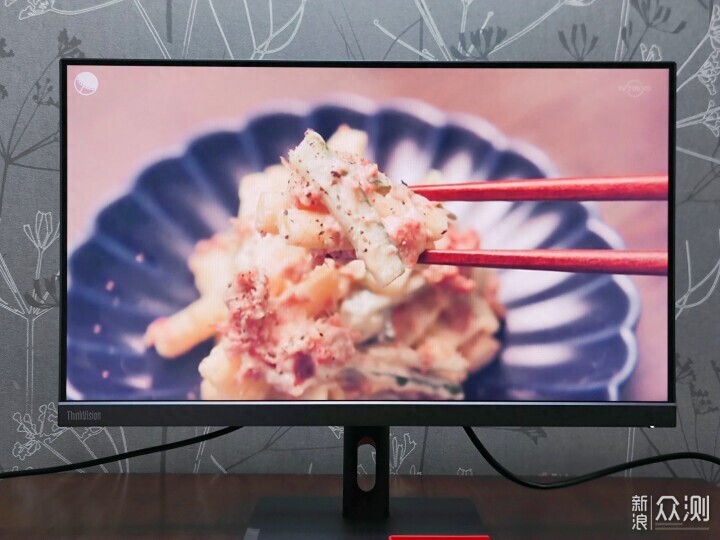 联想ThinkVision S25e-30显示屏内敛又优雅_新浪众测