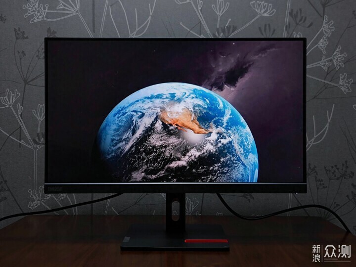 联想ThinkVision S25e-30显示屏内敛又优雅_新浪众测