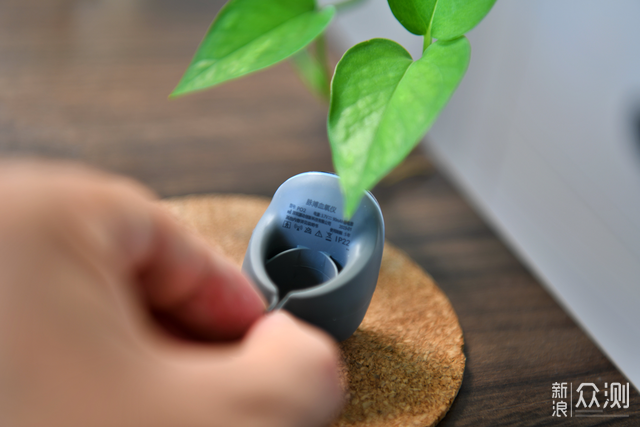 指尖上的实时健康监控：动态智能血氧仪O2Ring_新浪众测