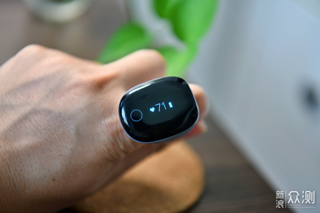 指尖上的实时健康监控：动态智能血氧仪O2Ring_新浪众测