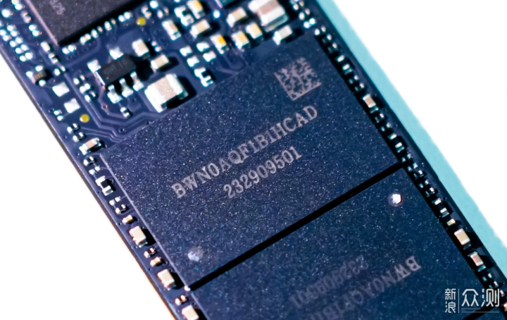 宏碁暗影骑士·擎N7000  2TB SSD深入评测_新浪众测