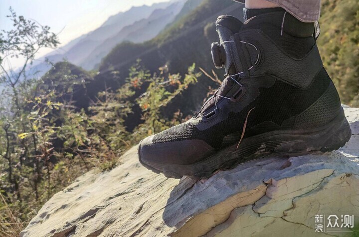 行遍万水千山，穿脱只需两秒：单导引力速调靴_新浪众测
