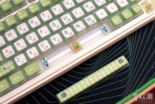 珂芝K75炫彩版，一款拒绝焦虑的机械键盘_新浪众测