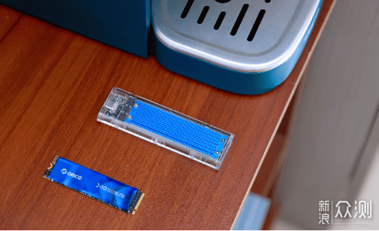 PSSD又有新方式，硬盘盒+Nvme搭配过时了？_新浪众测