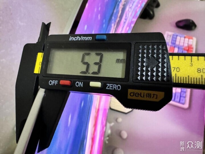 三星OLED电竞显示器G95SC评测：电竞视听盛宴_新浪众测
