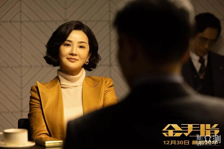 这金手指,拍出了港版“奥本海默”般的感觉_新浪众测