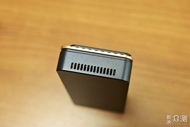 秒传3G的极致体验！绿联USB4硬盘盒开箱评测_新浪众测