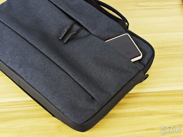 INCASE手提电脑包，可360度保护笔记本电脑_新浪众测